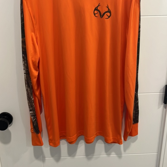 🇺🇸 Realtree long sleeve orange hooded shirt size XL - Picture 4 of 13